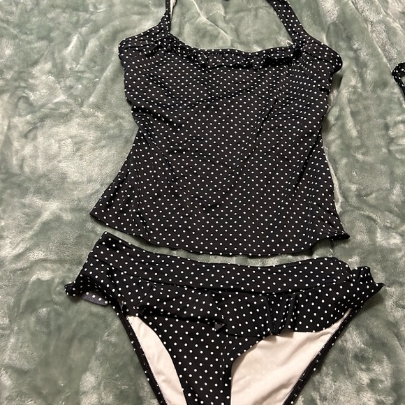 Never Worn 3 piece VS Bathing Suit - Picture 2 of 7